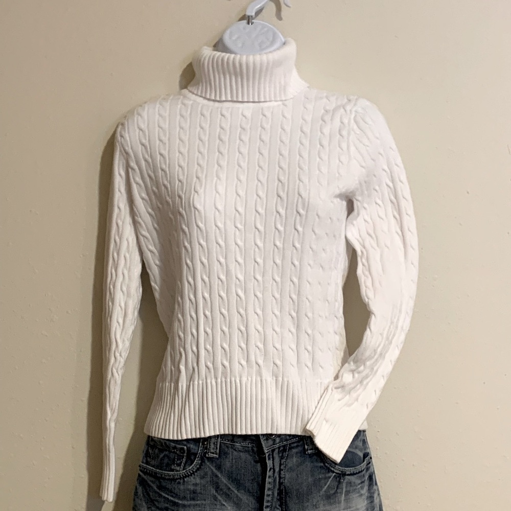 Pria Cableknit Turtleneck White Sweater